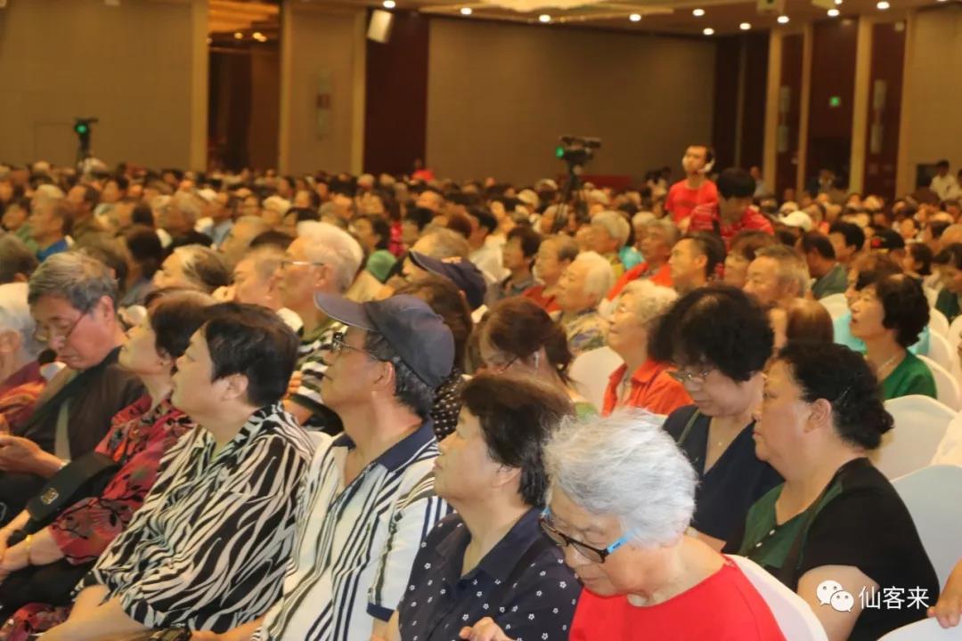 1561712532375437.jpg 杭州亞運(yùn)會官方靈芝產(chǎn)品供應(yīng)商|杭州亞運(yùn)會官方供應(yīng)商|中國靈芝十大品牌|仙客來靈芝|仙客來靈芝破壁孢子粉|仙客來孢子油|仙客來靈芝飲片|仙客來破壁孢子粉|靈芝孢子油|孢子粉|靈芝破壁孢子粉|靈芝|中華老字號