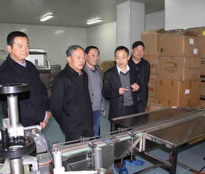 九江市老科協(xié)華金國會(huì)長(zhǎng)一行蒞臨仙客來公司考察