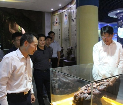 九江市委常委、副市長張新龍蒞臨仙客來公司調(diào)研