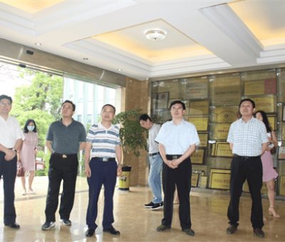 省發(fā)改委、省司法廳到仙客來(lái)公司調(diào)研“優(yōu)化營(yíng)商環(huán)境”