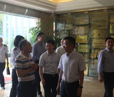 江西省稅務(wù)局黨委委員、總審計(jì)師賴(lài)竹華一行蒞臨仙客來(lái)考察調(diào)研