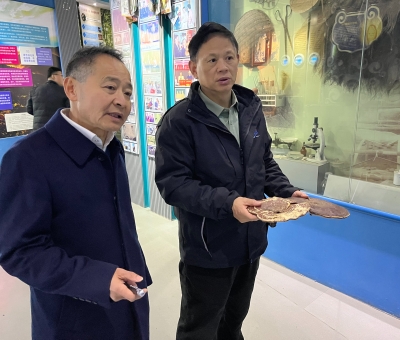 市委常委、九江軍分區(qū)政委余文生等蒞臨仙客來(lái)公司指導(dǎo)